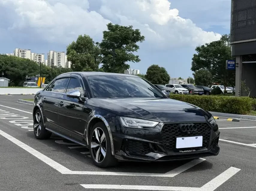 Audi A4L