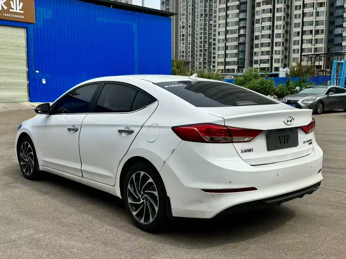 Hyundai Elantra Lingdong