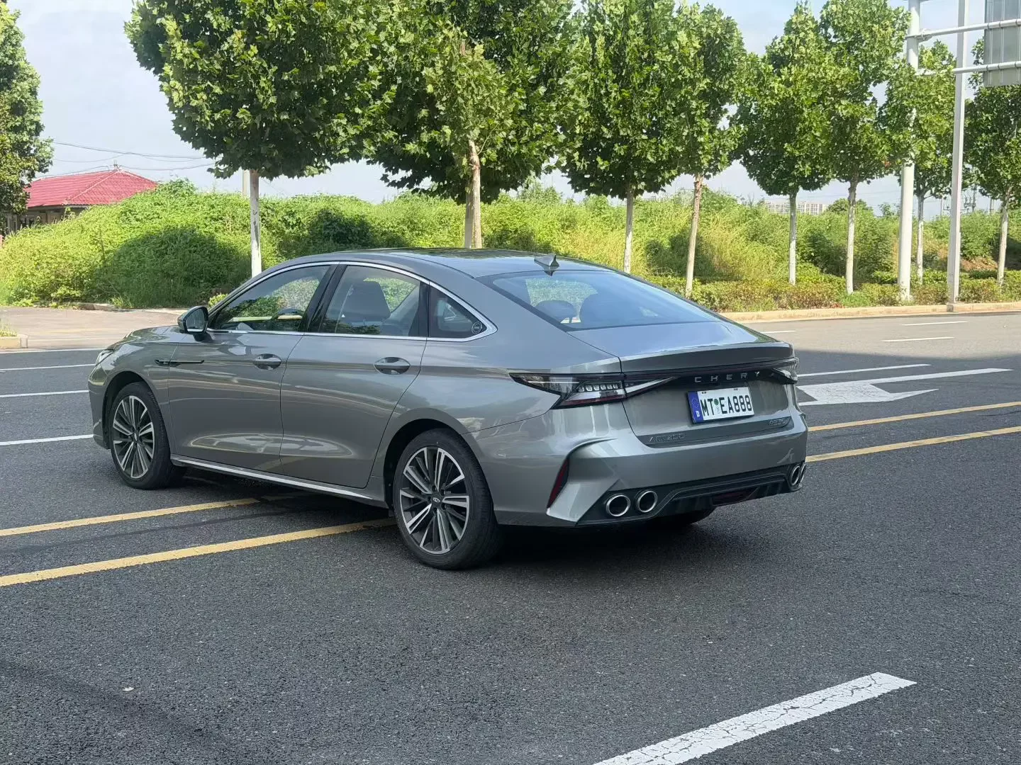 Chery Arrizo 8