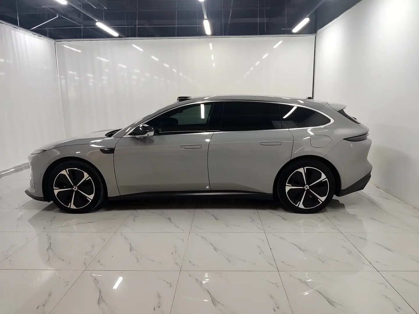 NIO ET5T