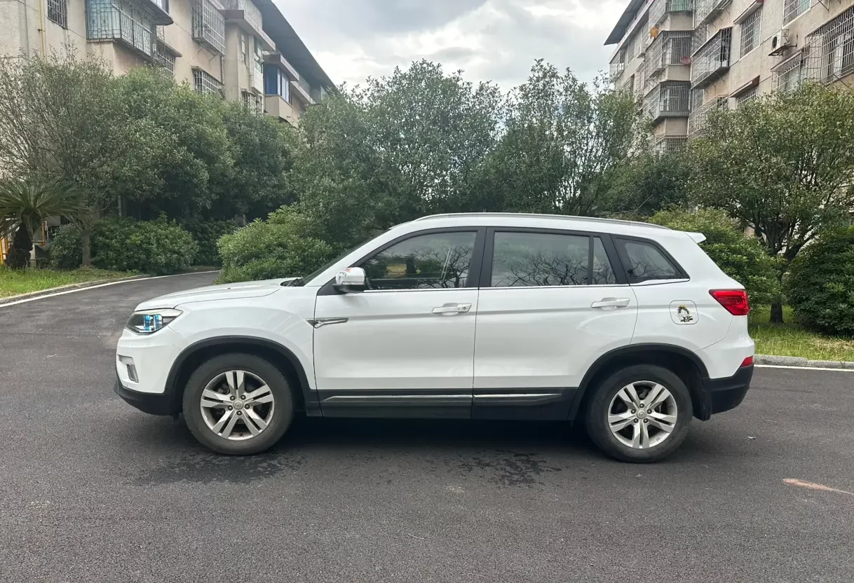 Changan CS75