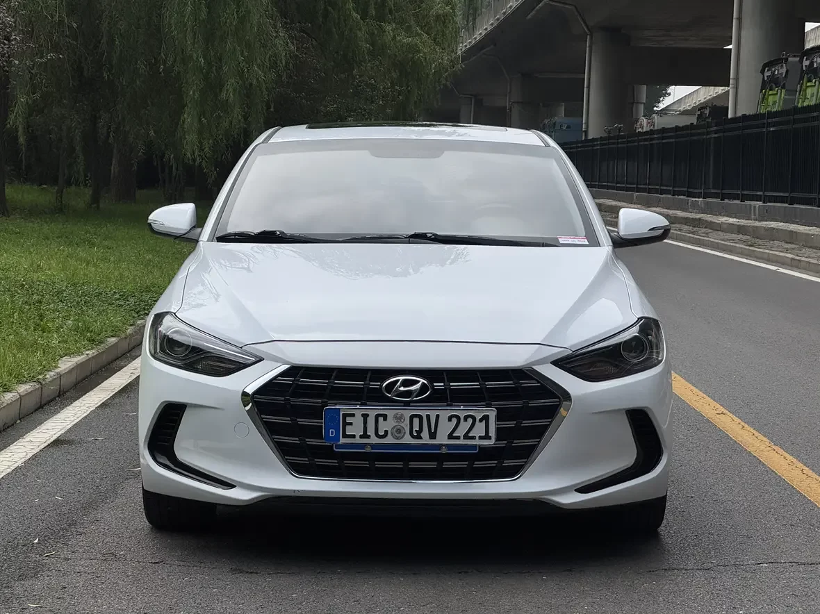 Hyundai Elantra Lingdong