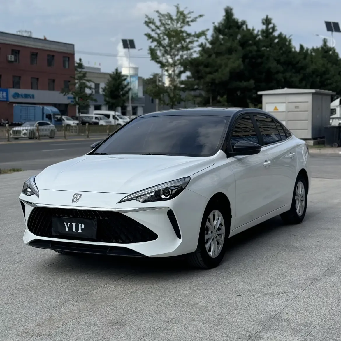 Roewe i5