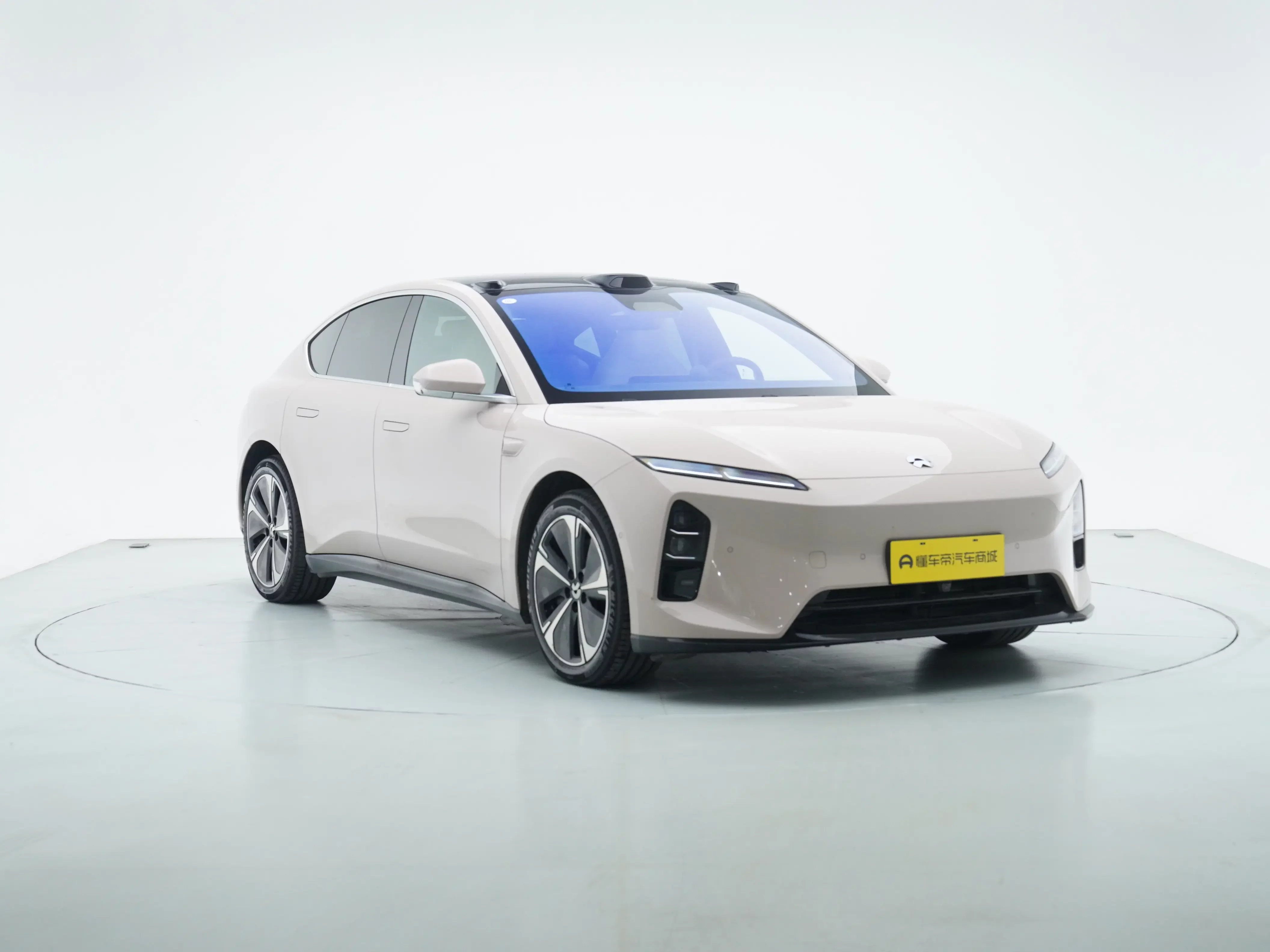 NIO ET5