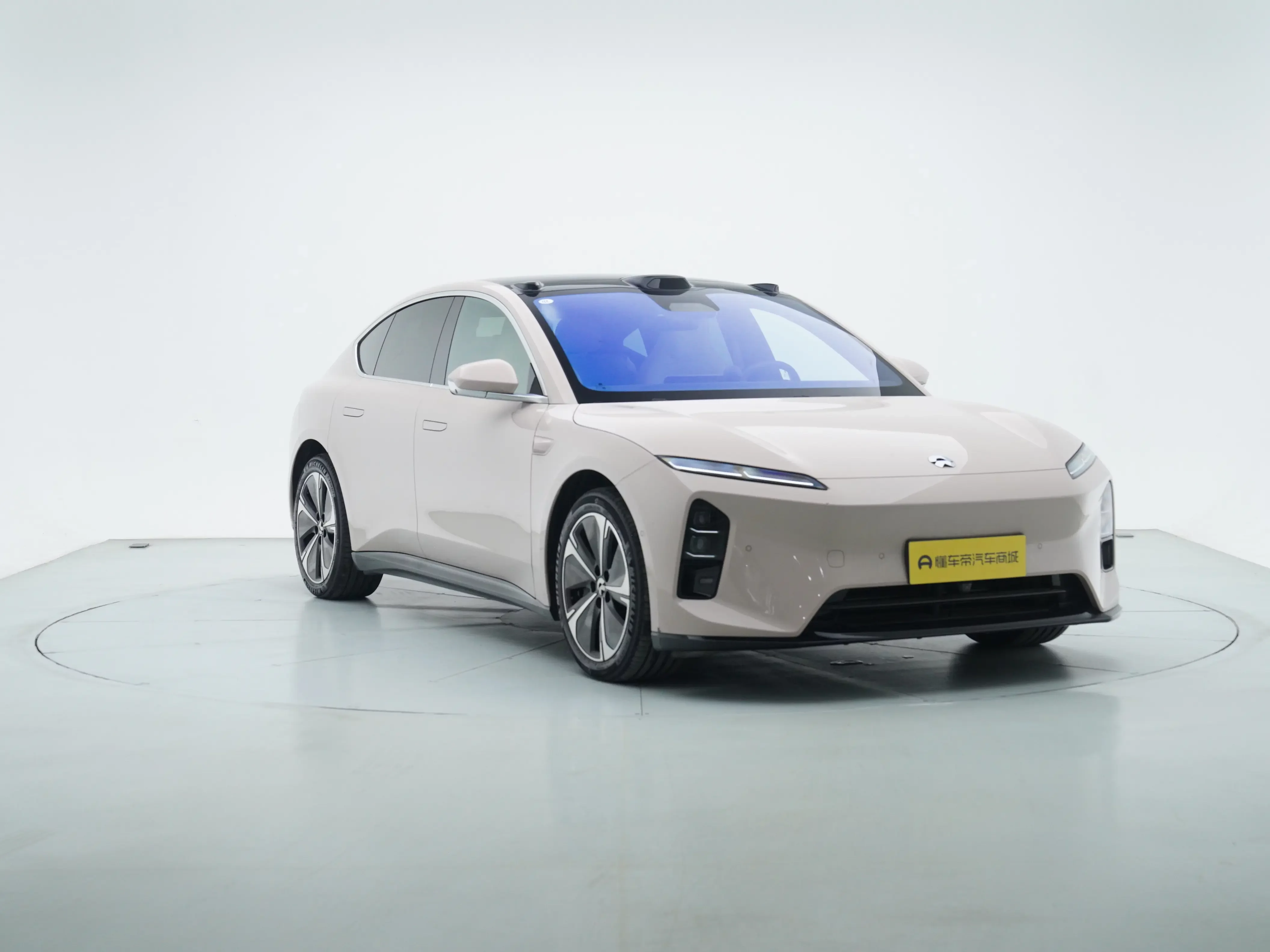 NIO ET5