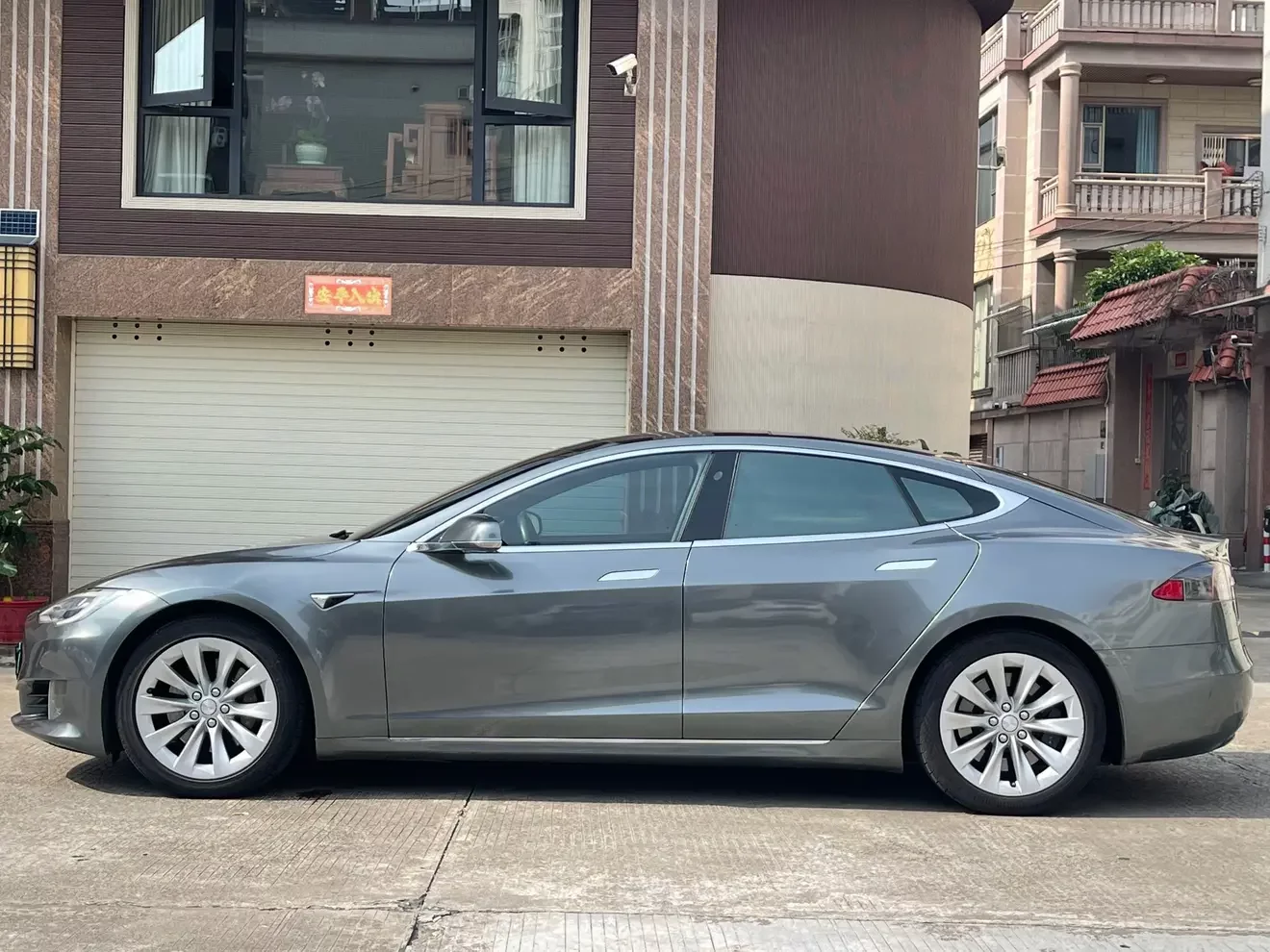 Tesla Model S