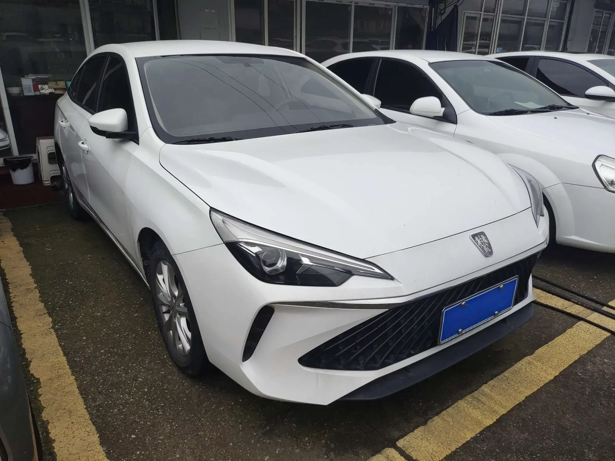 Roewe i5