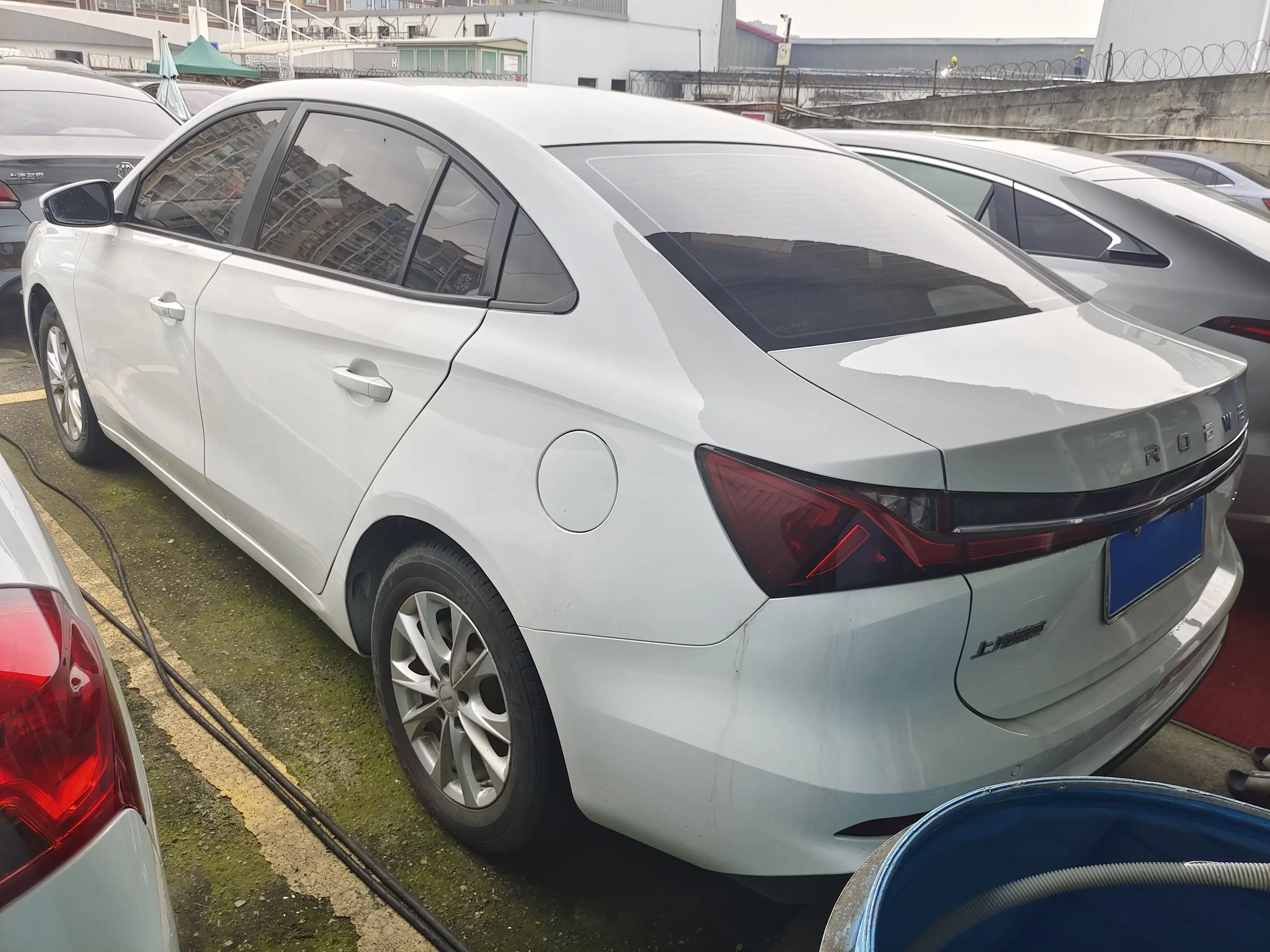 Roewe i5