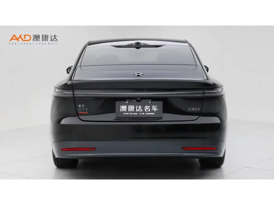 NIO ET7