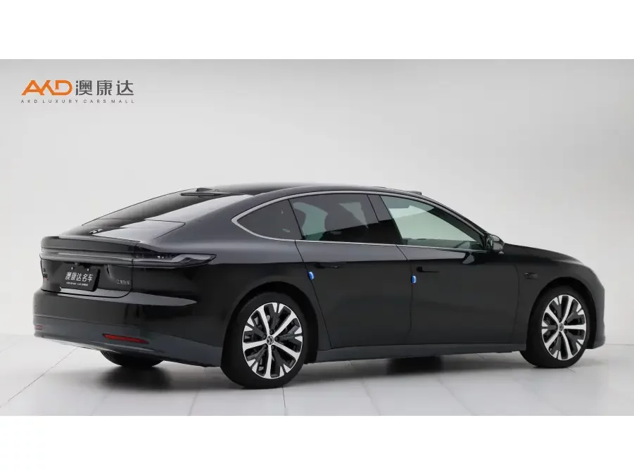 NIO ET7
