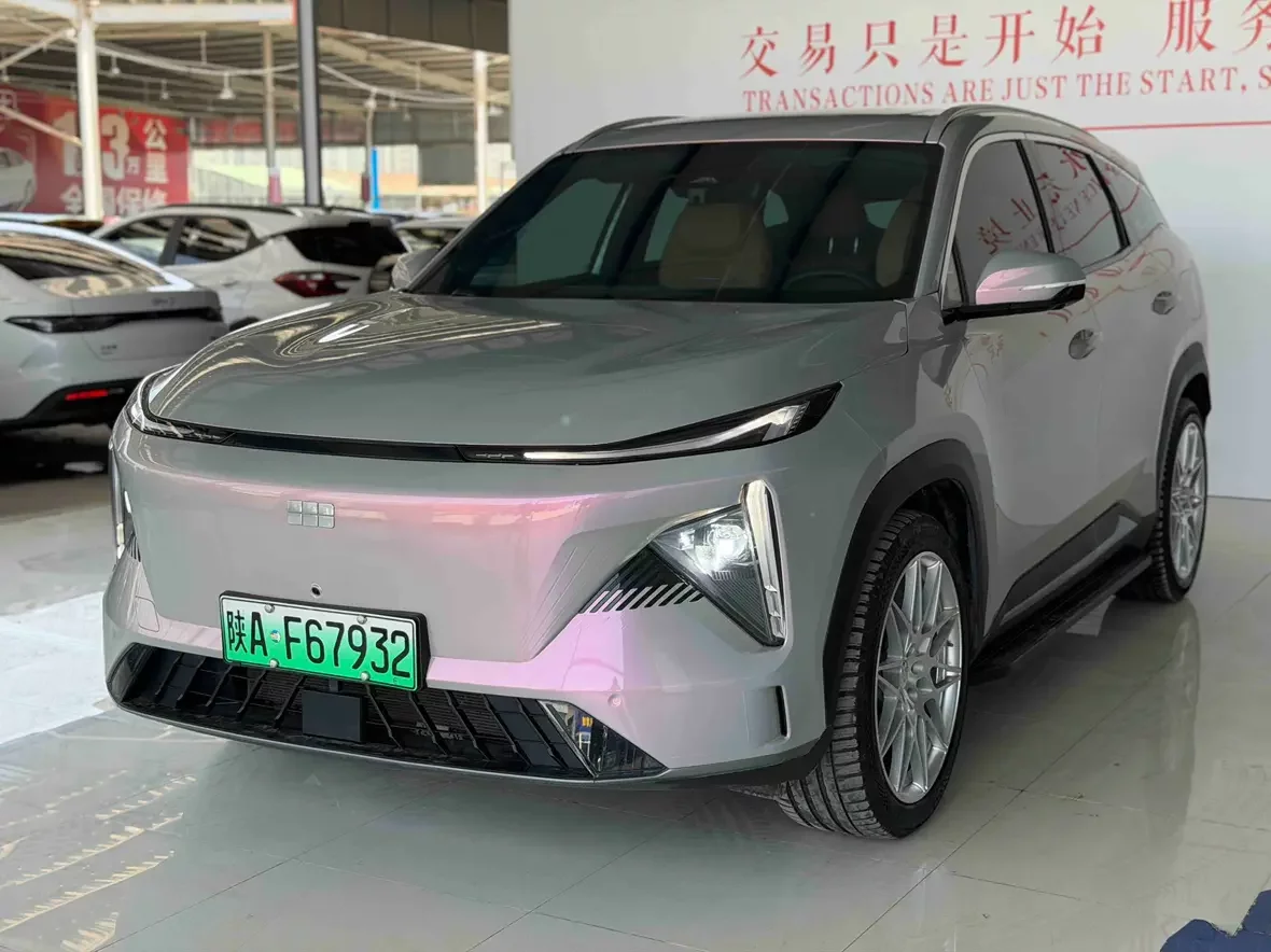 Geely Galaxy L7