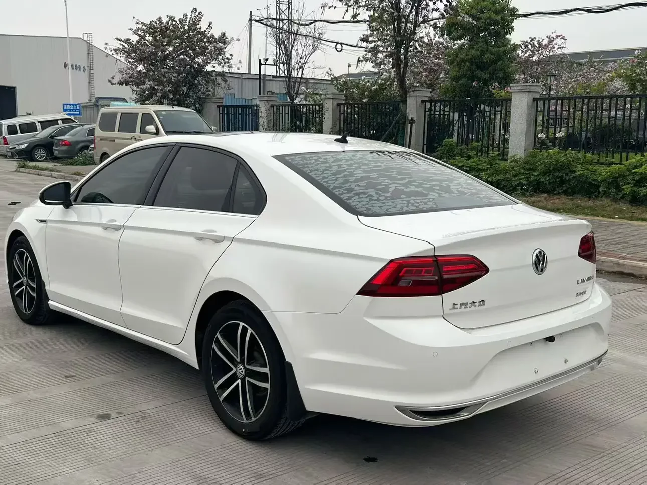 Volkswagen Lamando