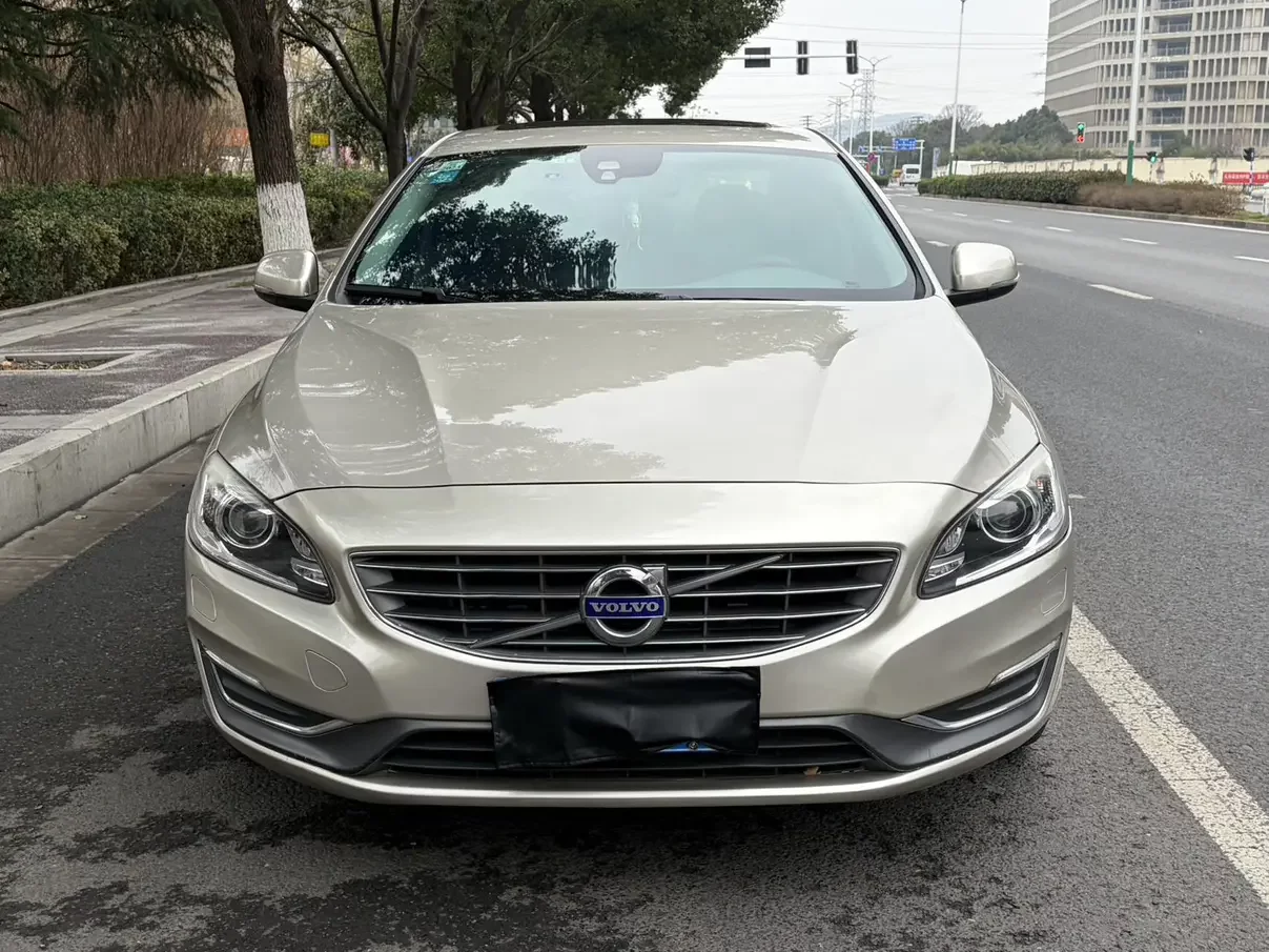 Volvo S60