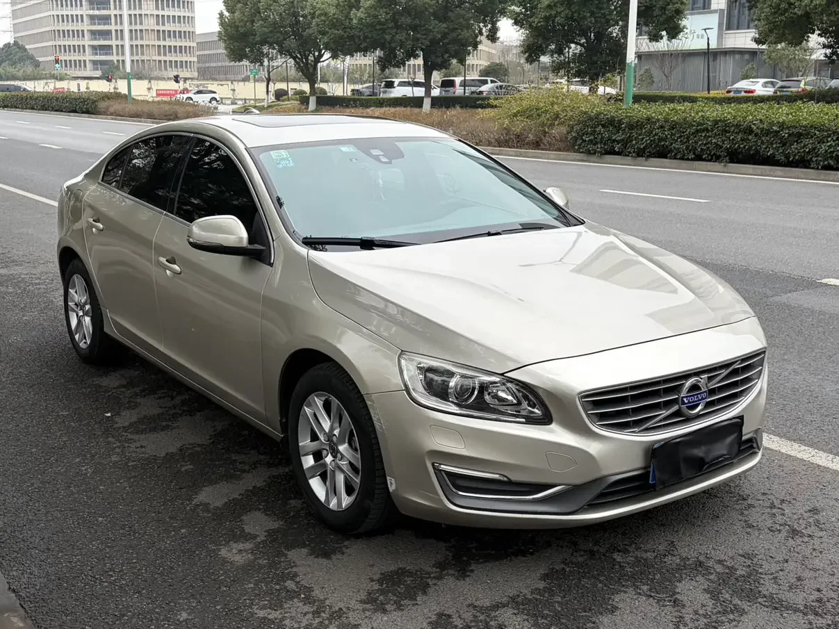 Volvo S60