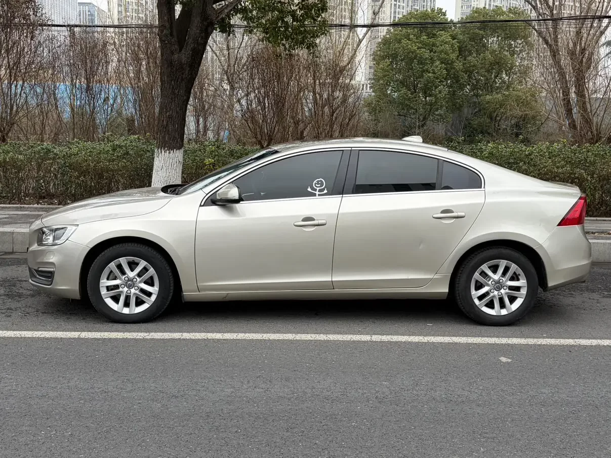 Volvo S60