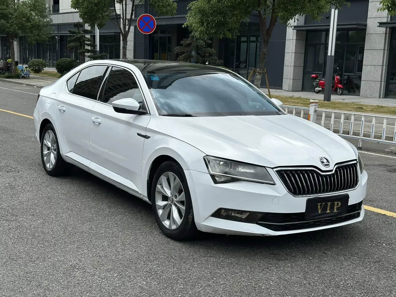 Skoda SuperB