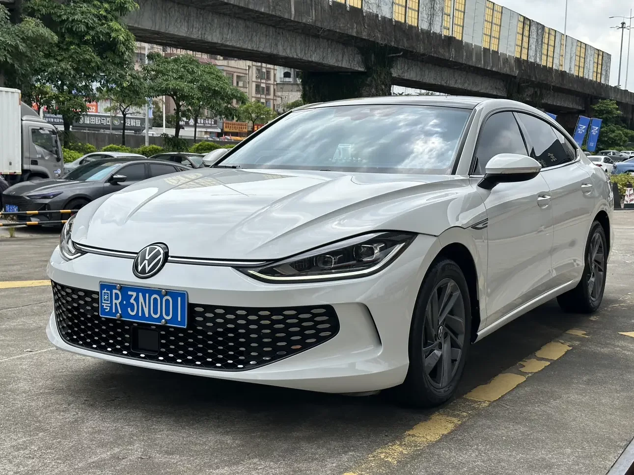 Volkswagen Lamando