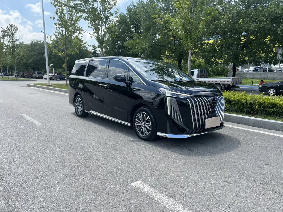 GAC Trumpchi M8