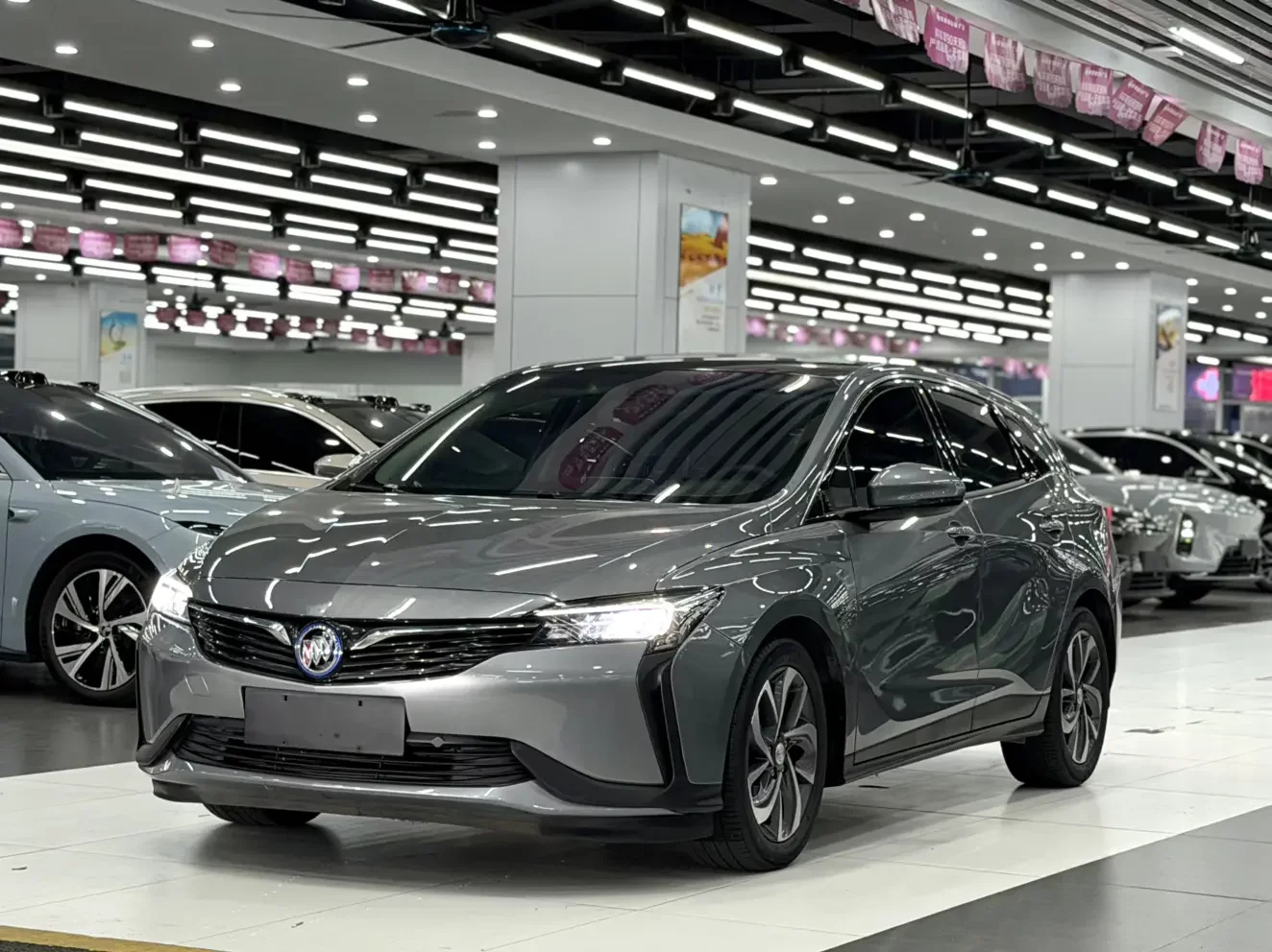 Buick Weilan 6 PHEV