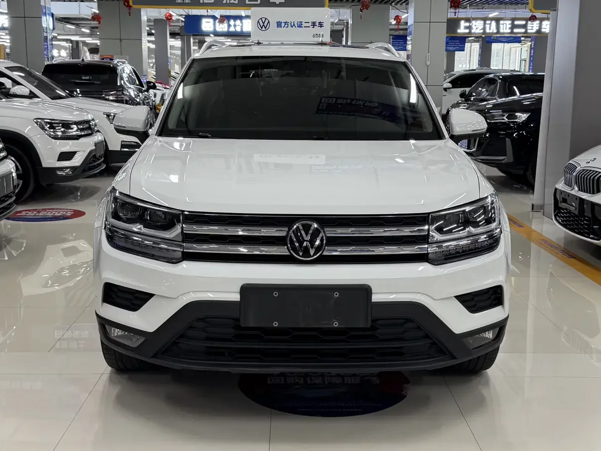 Volkswagen Tharu