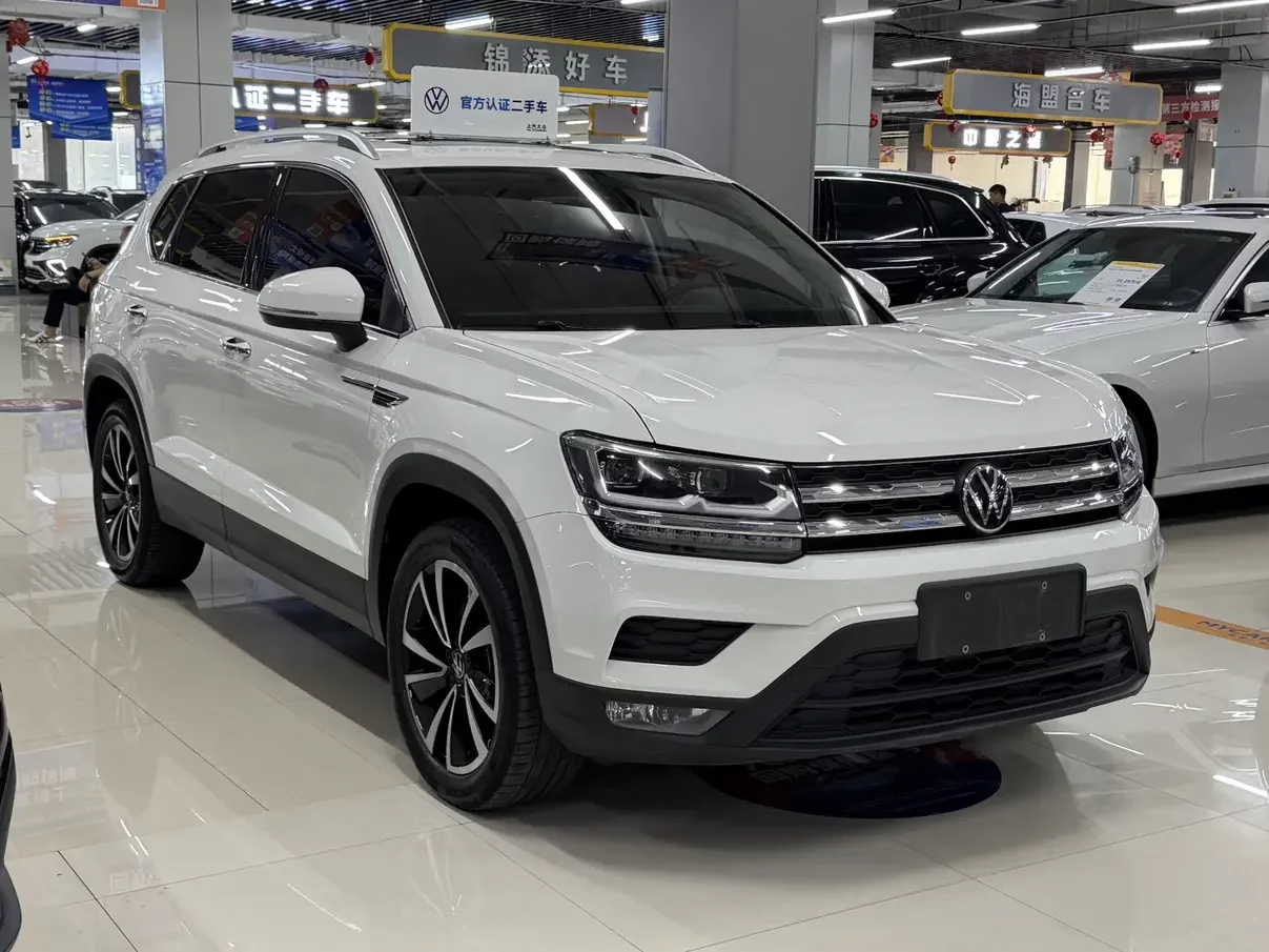 Volkswagen Tharu