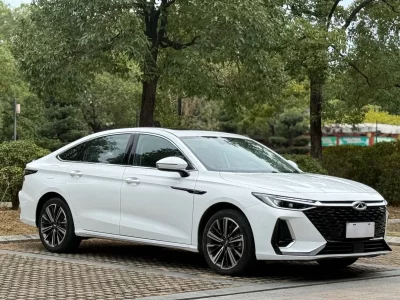 Chery Arrizo 8