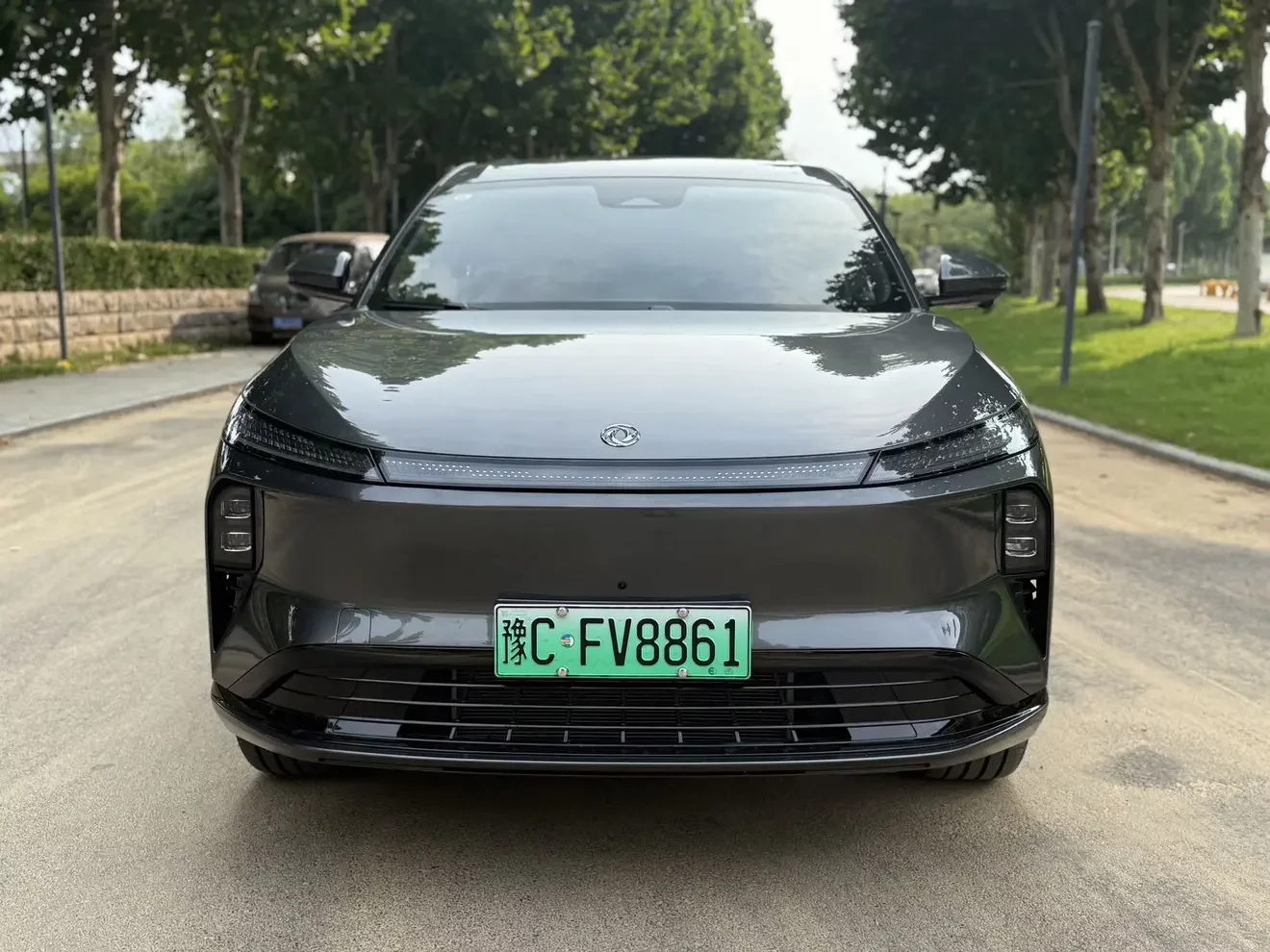 Dongfeng Fengshen L8 PHEV