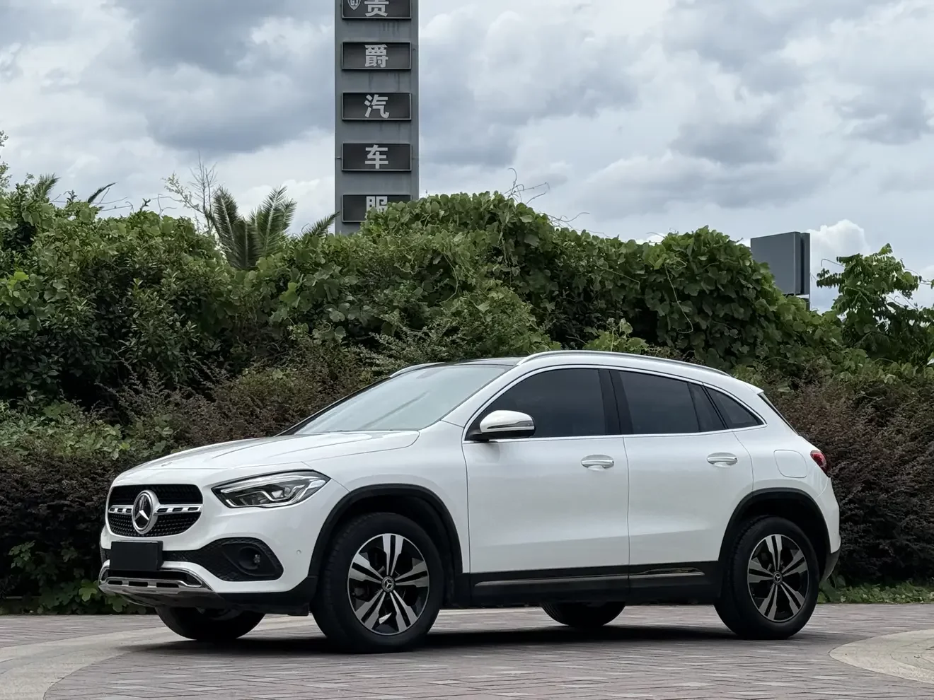 Mercedes-Benz GLA