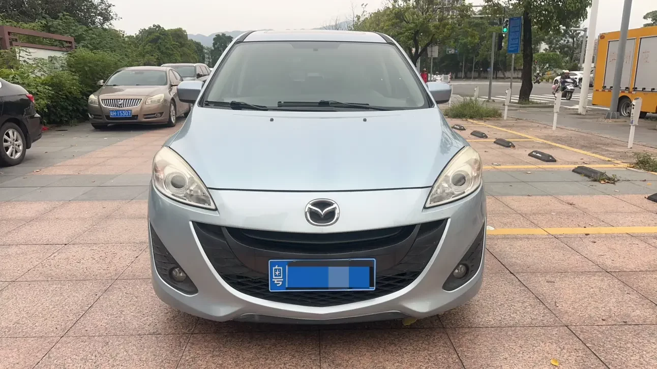 Mazda Mazda5