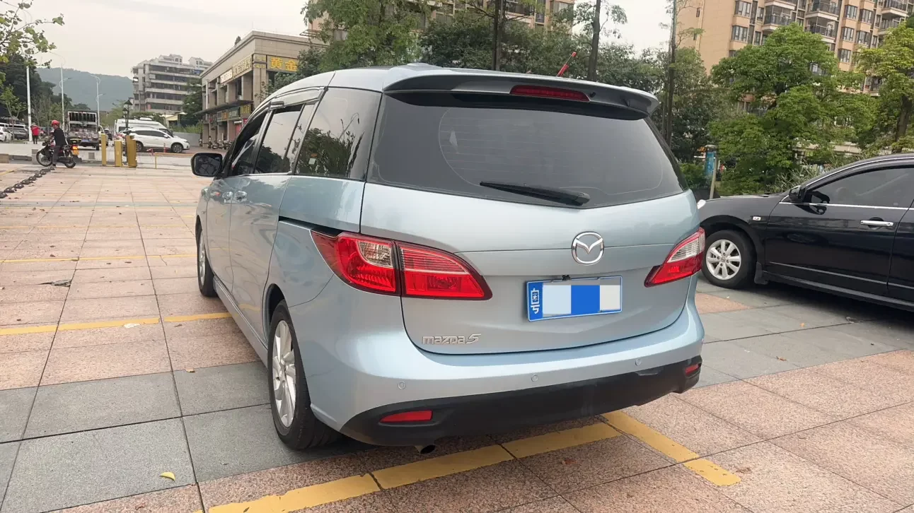 Mazda Mazda5