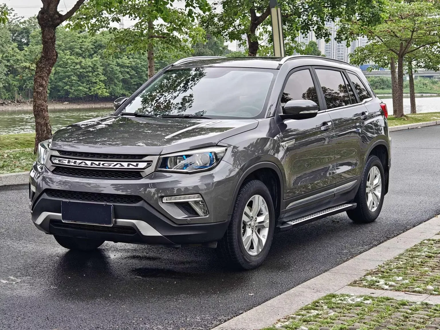 Changan CS75