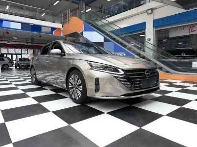 Nissan Teana