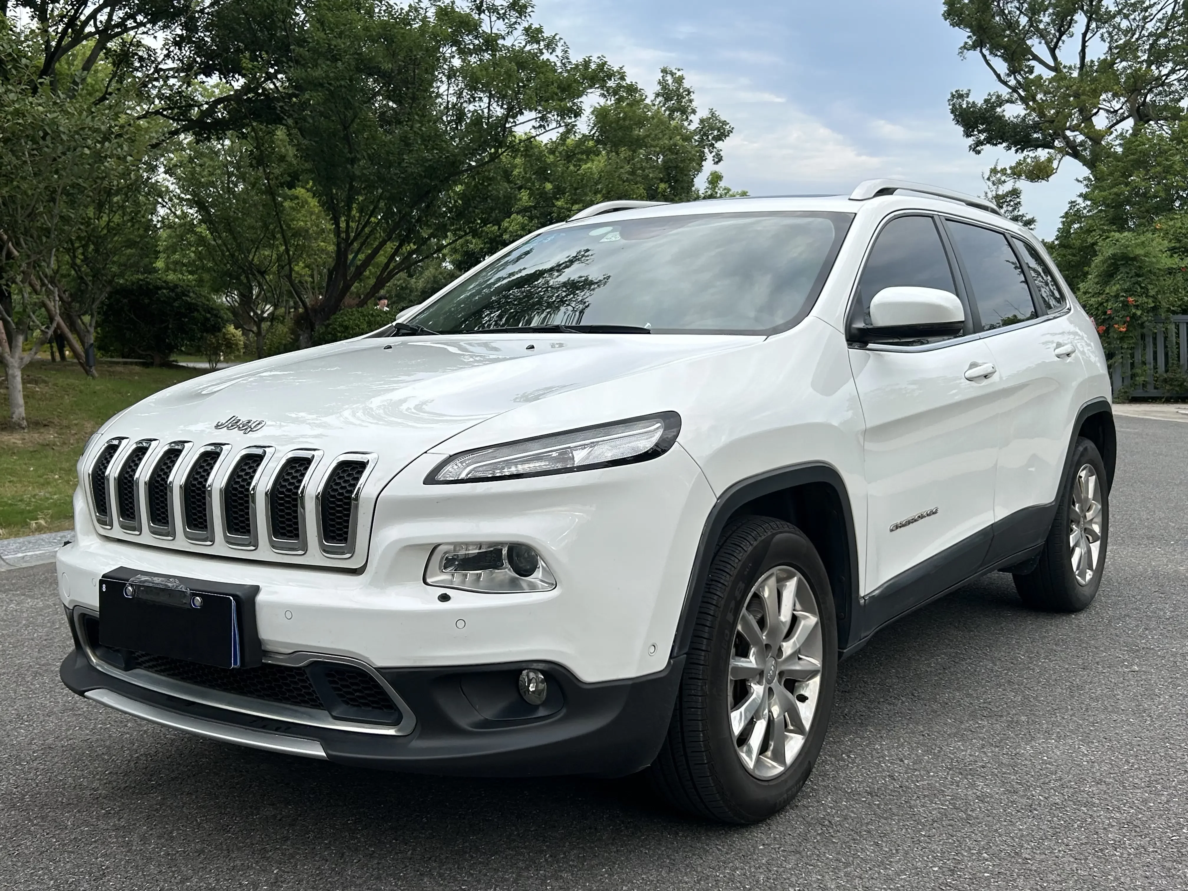 Jeep Cherokee
