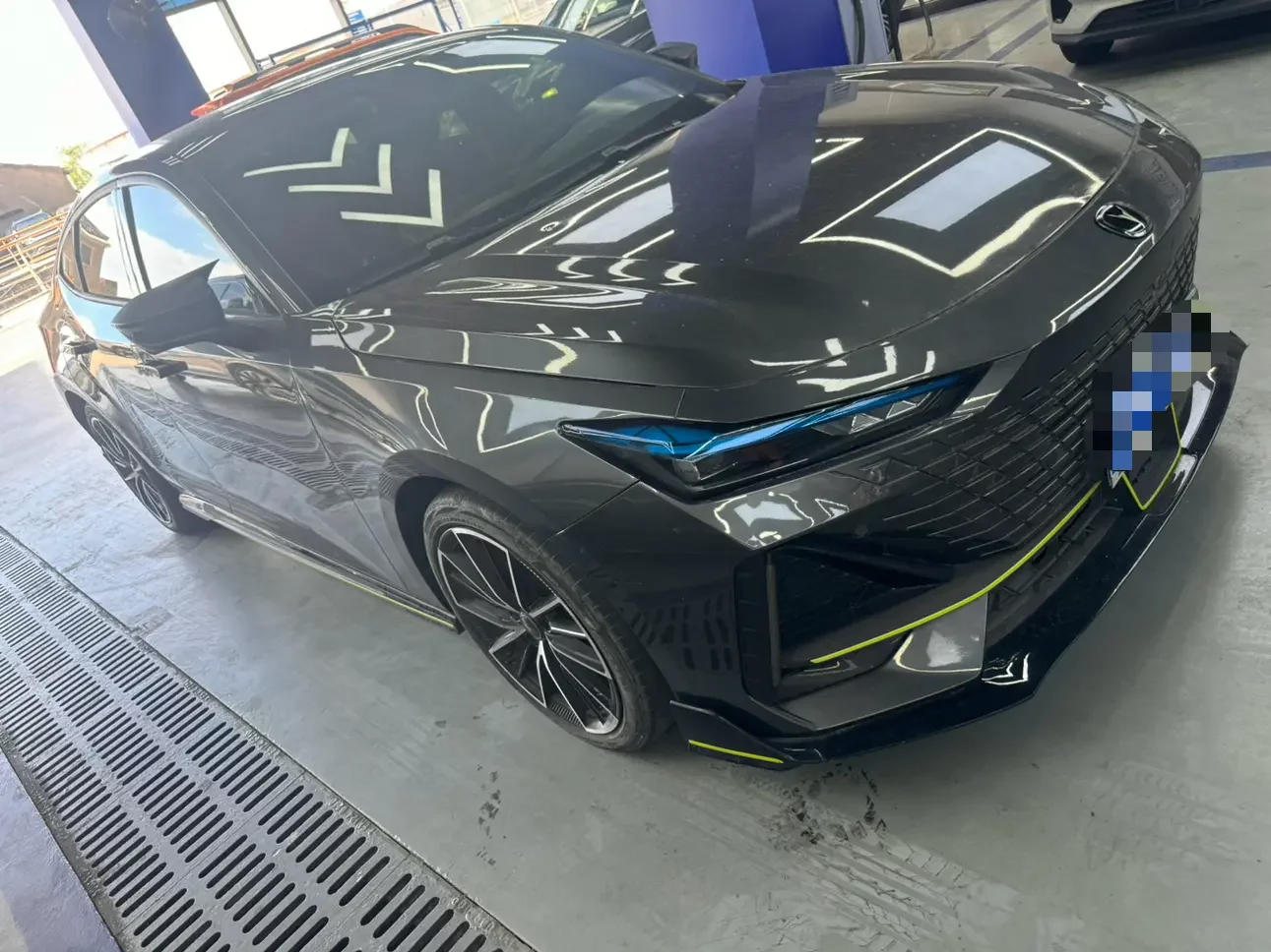 Changan UNI-V