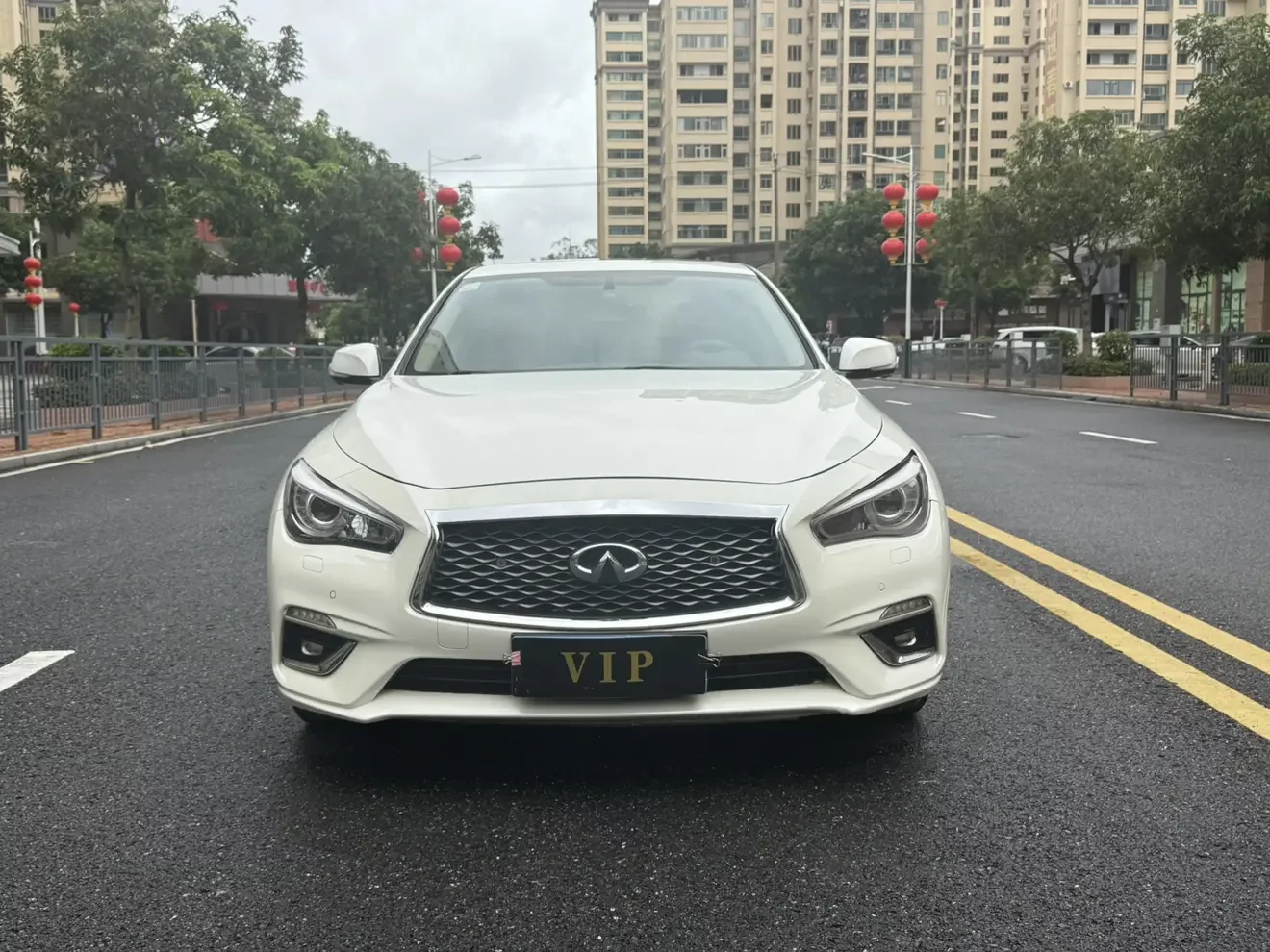 Infiniti Q50L