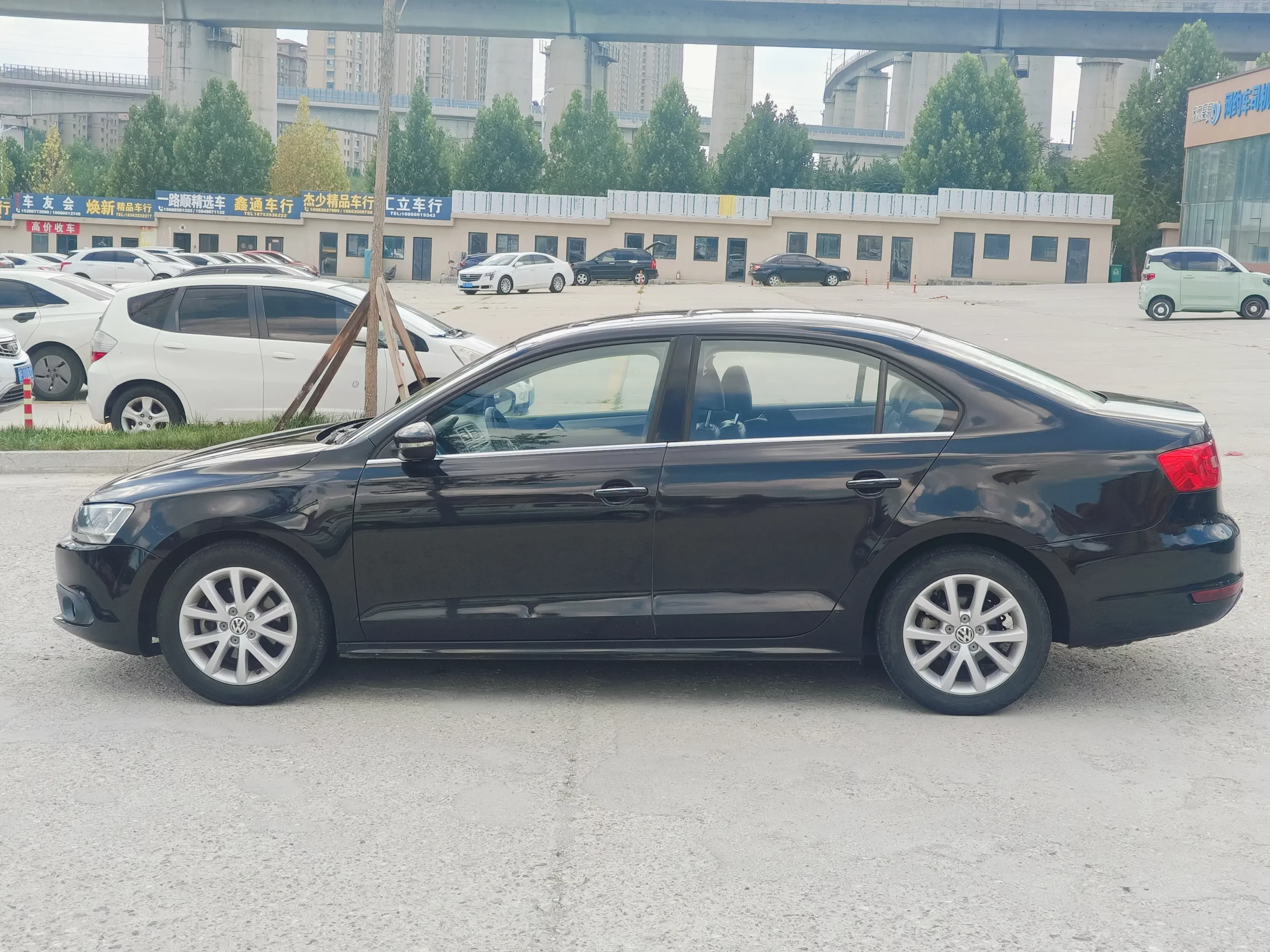 Volkswagen Sagitar