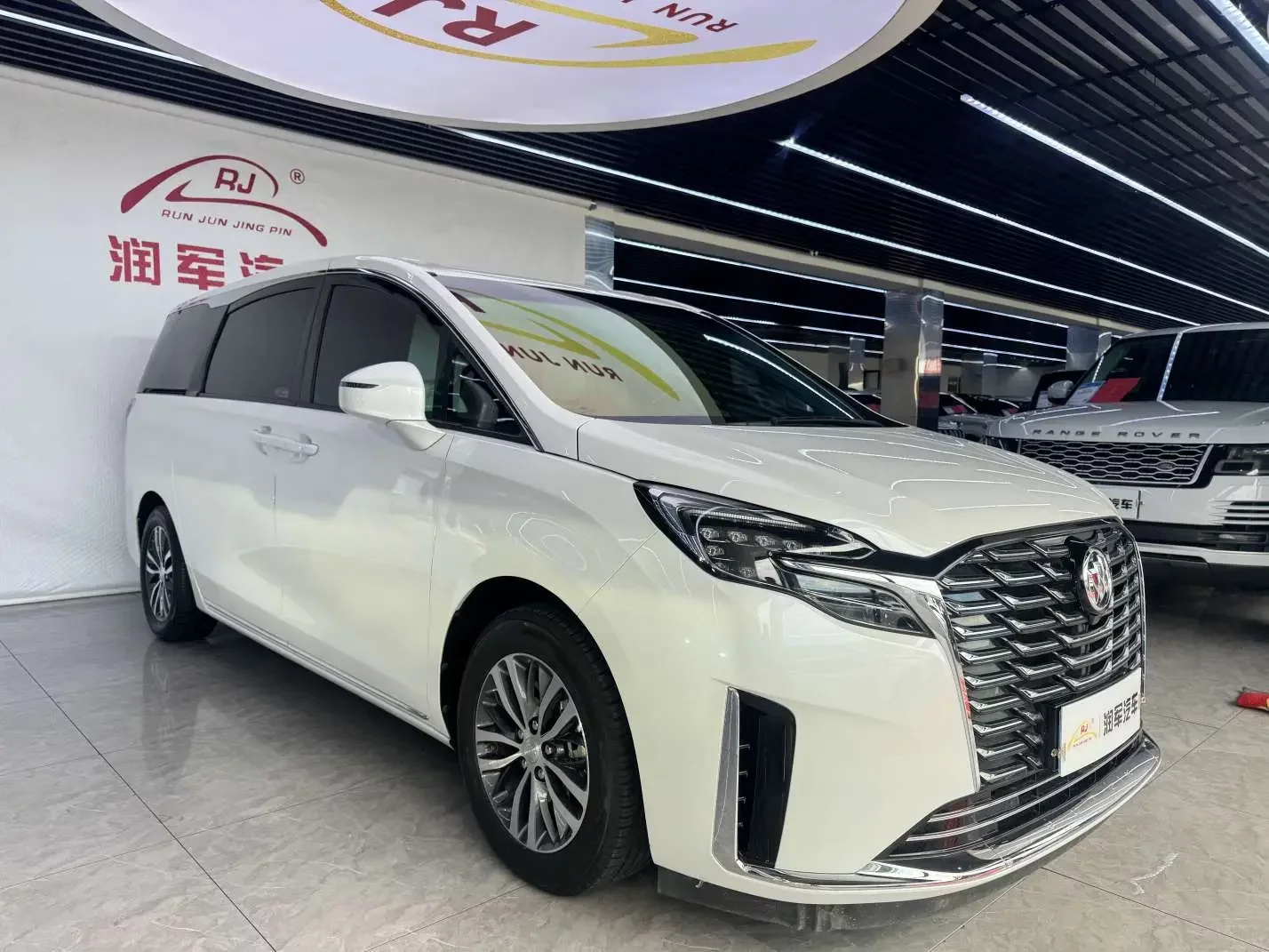 Buick GL8