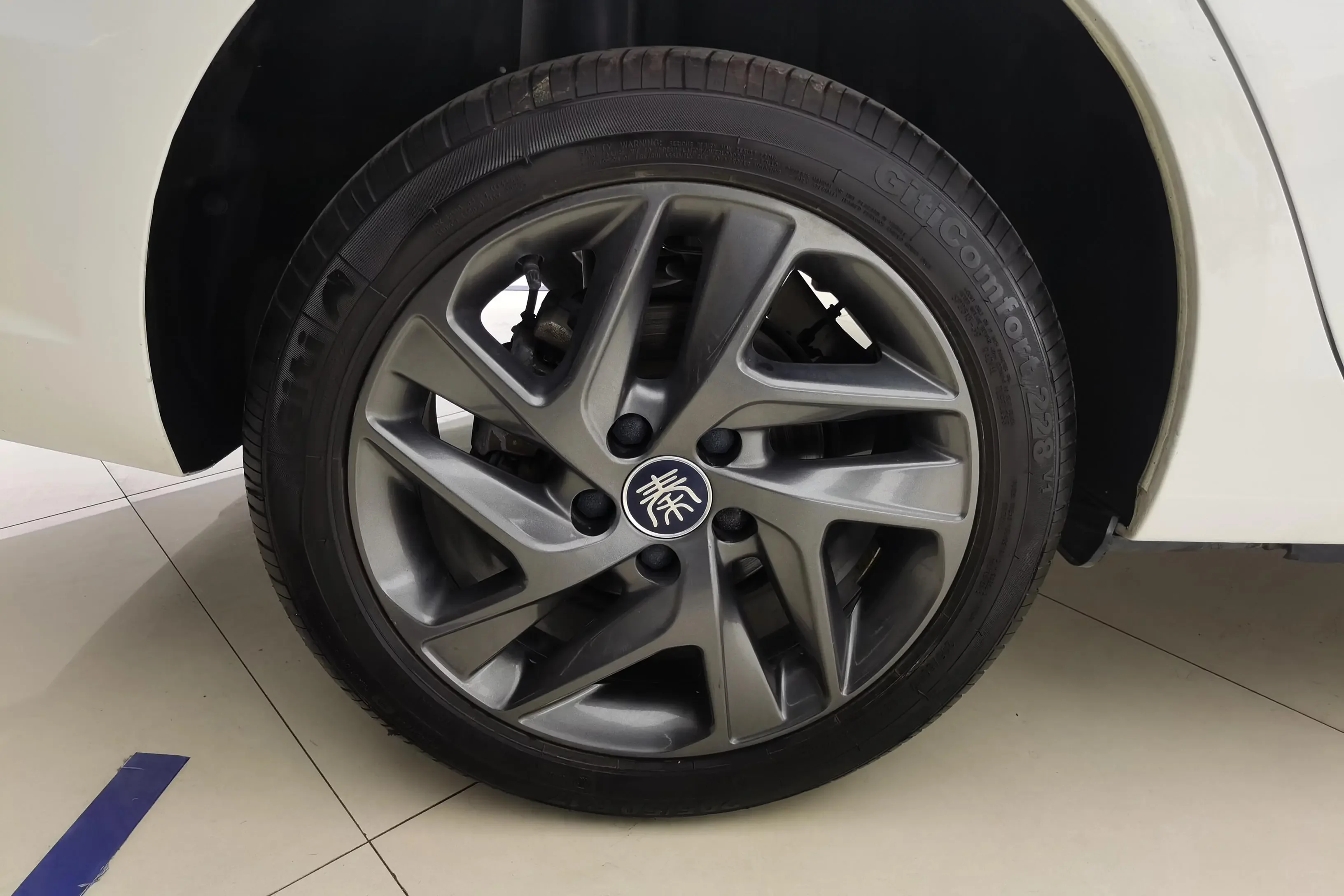 BYD QinEV