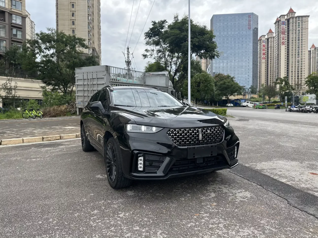 Wey Wei brand VV7 PHEV
