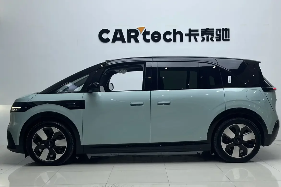 ZEEKR MIX