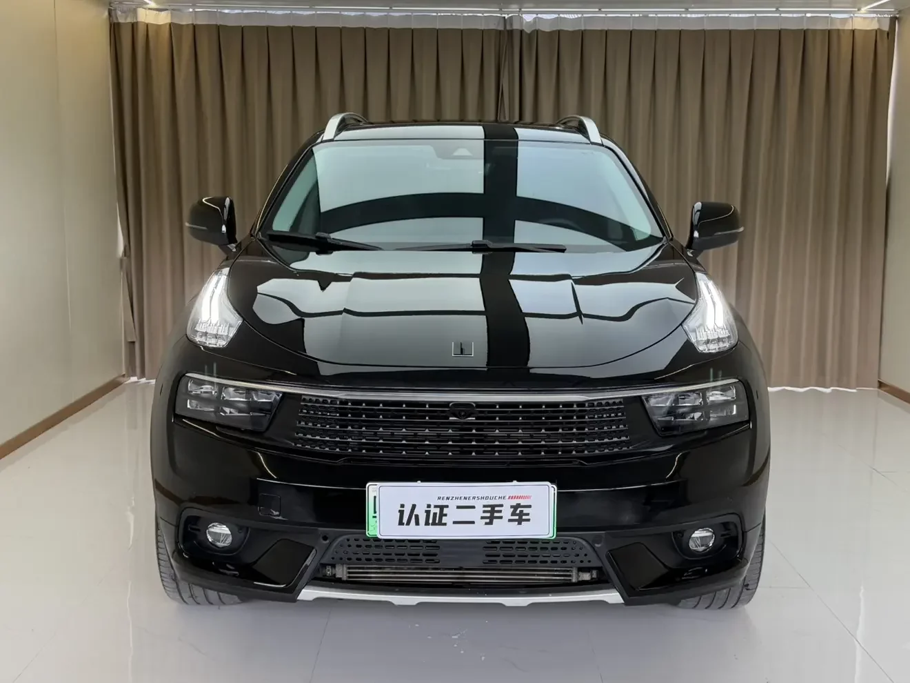 Lynk & Co 01 EM-P