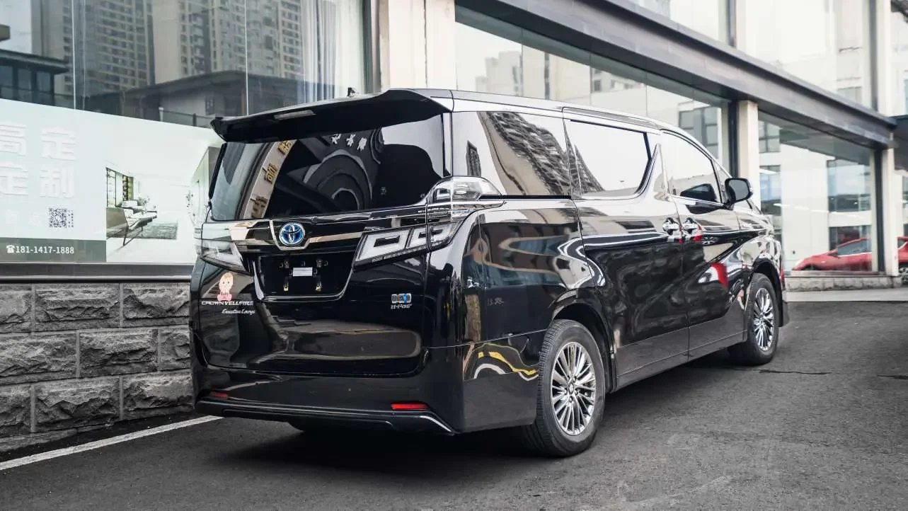 Toyota Crown Wellfire