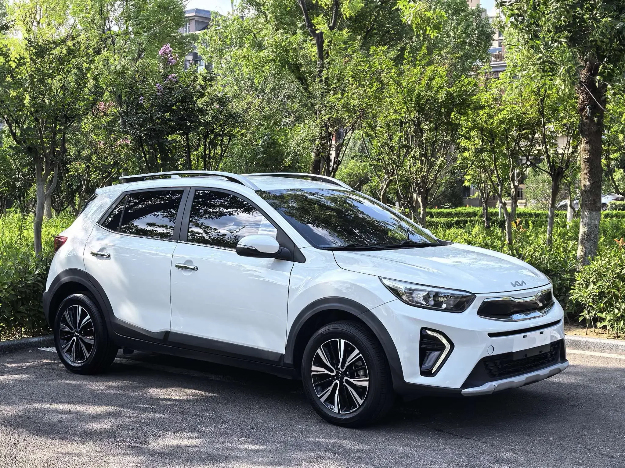 Kia KX1