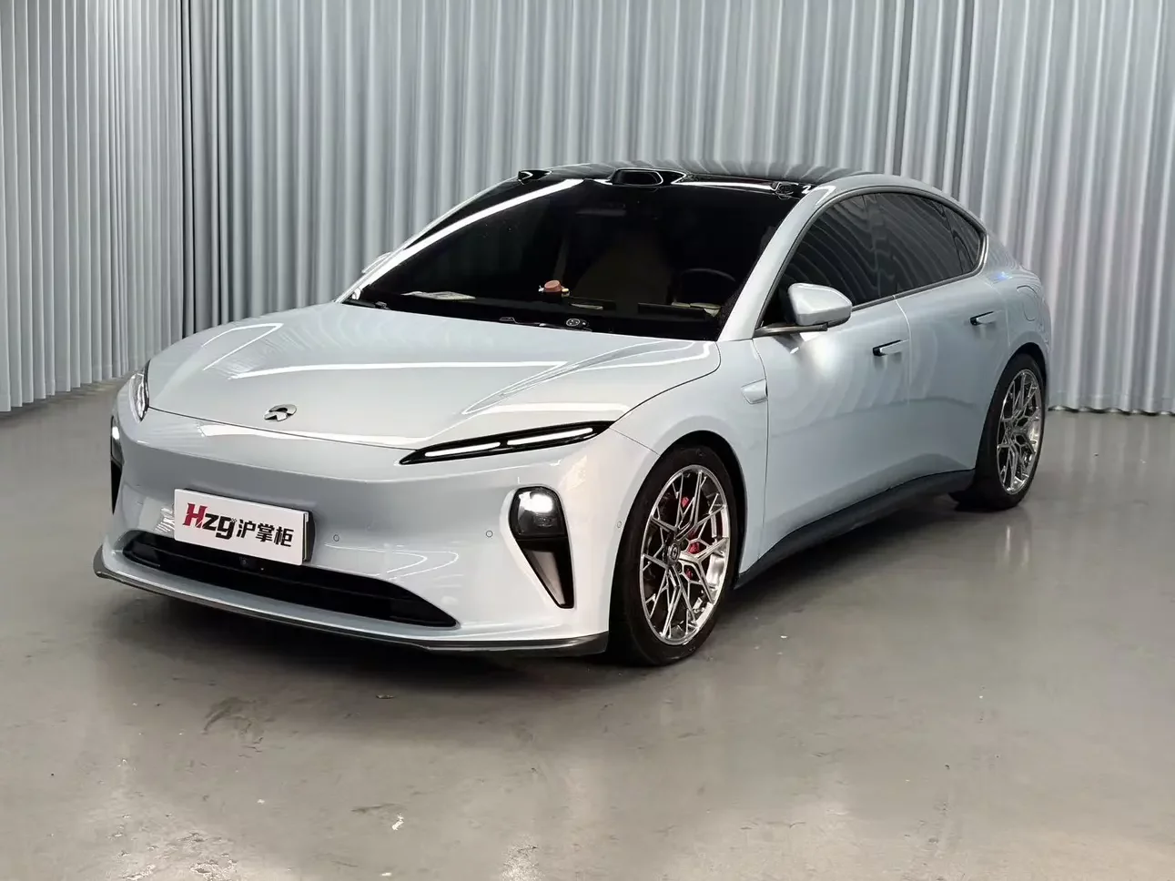 NIO ET5
