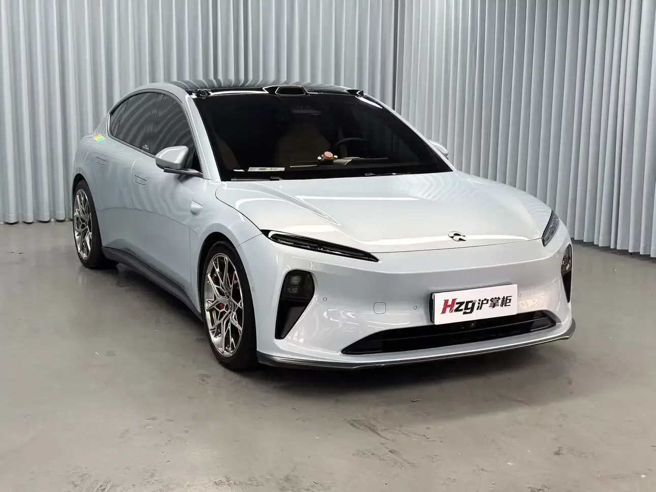 NIO ET5
