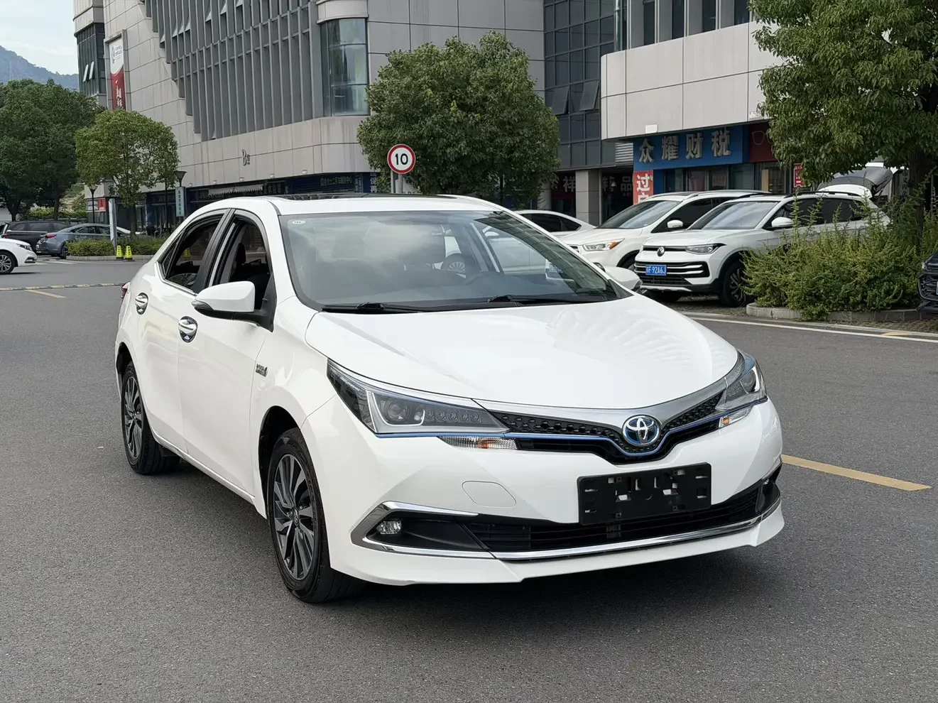 Toyota Corolla Dual Engine E+