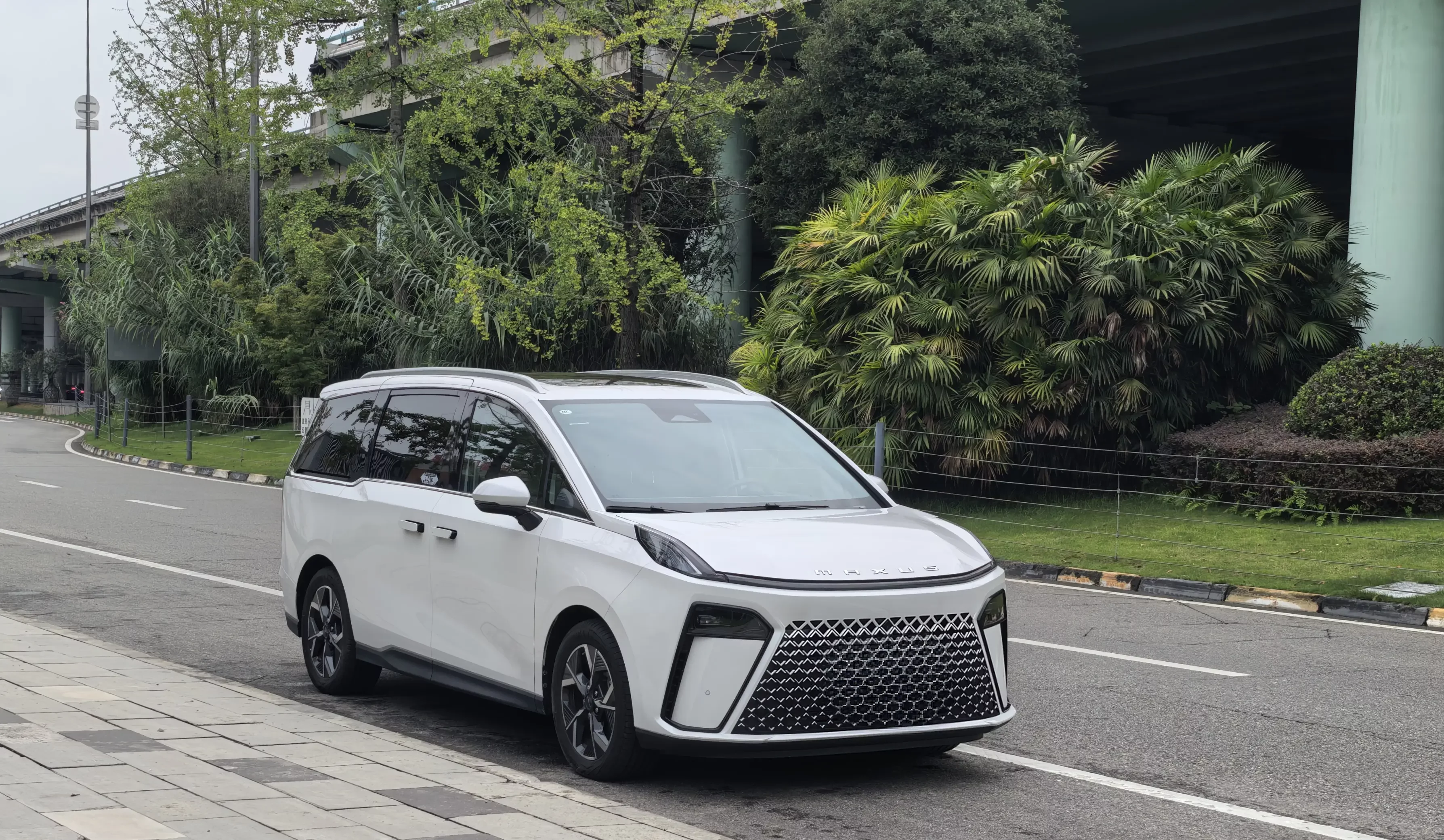 Maxus G70