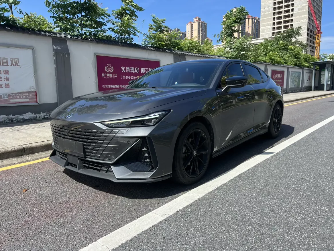 Changan UNI-V