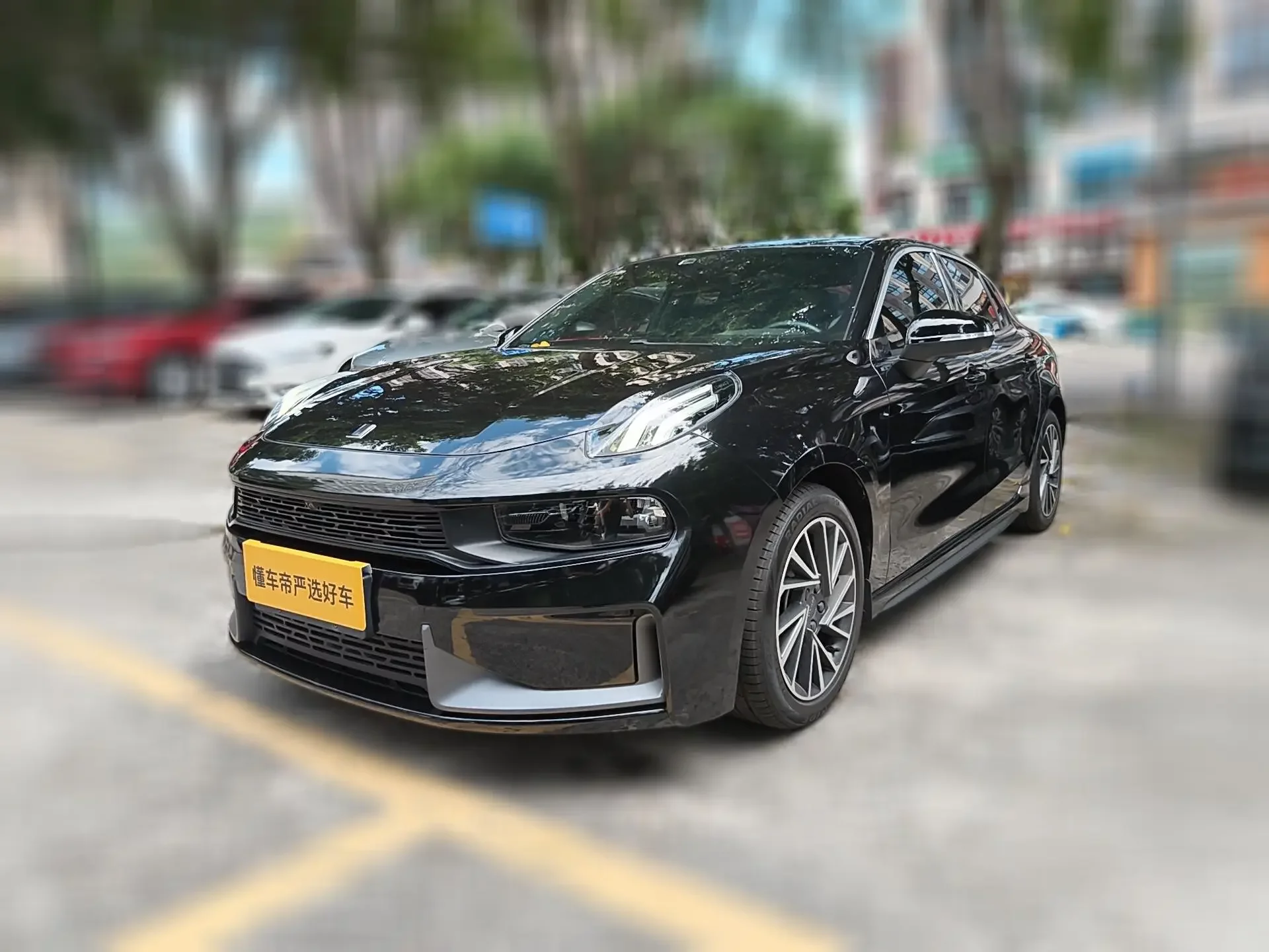 Lynk & Co 03