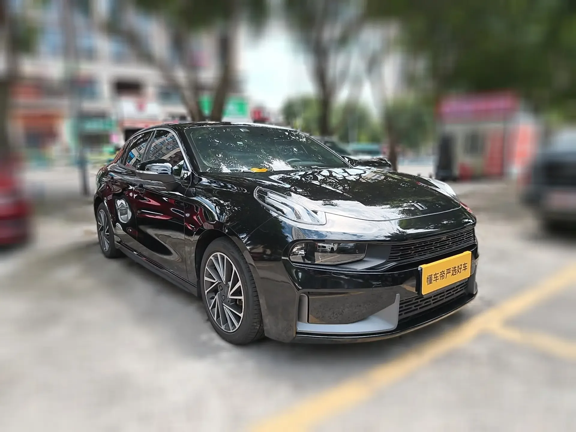Lynk & Co 03